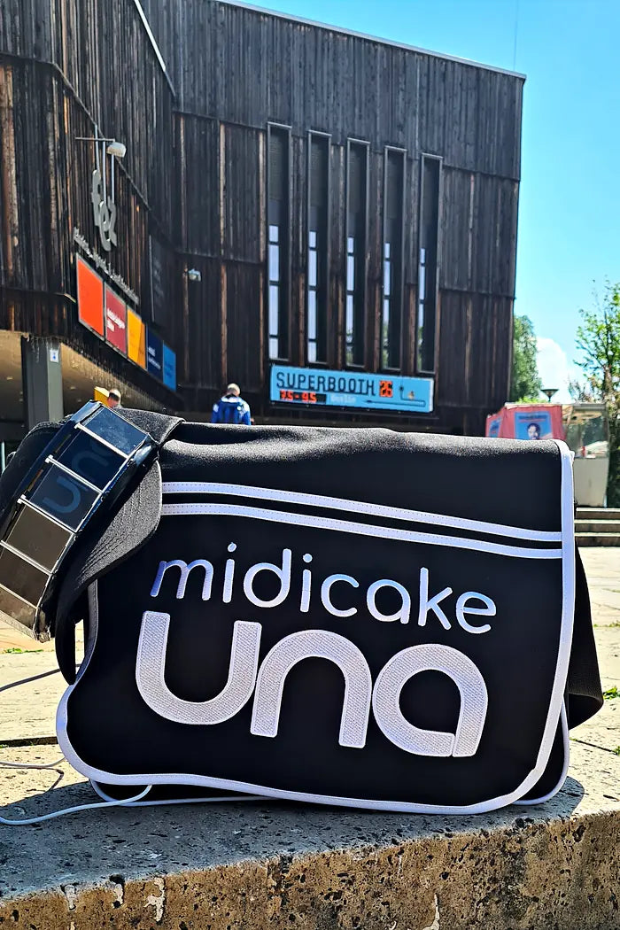 UNA out in the wild at Superbooth, Berlin